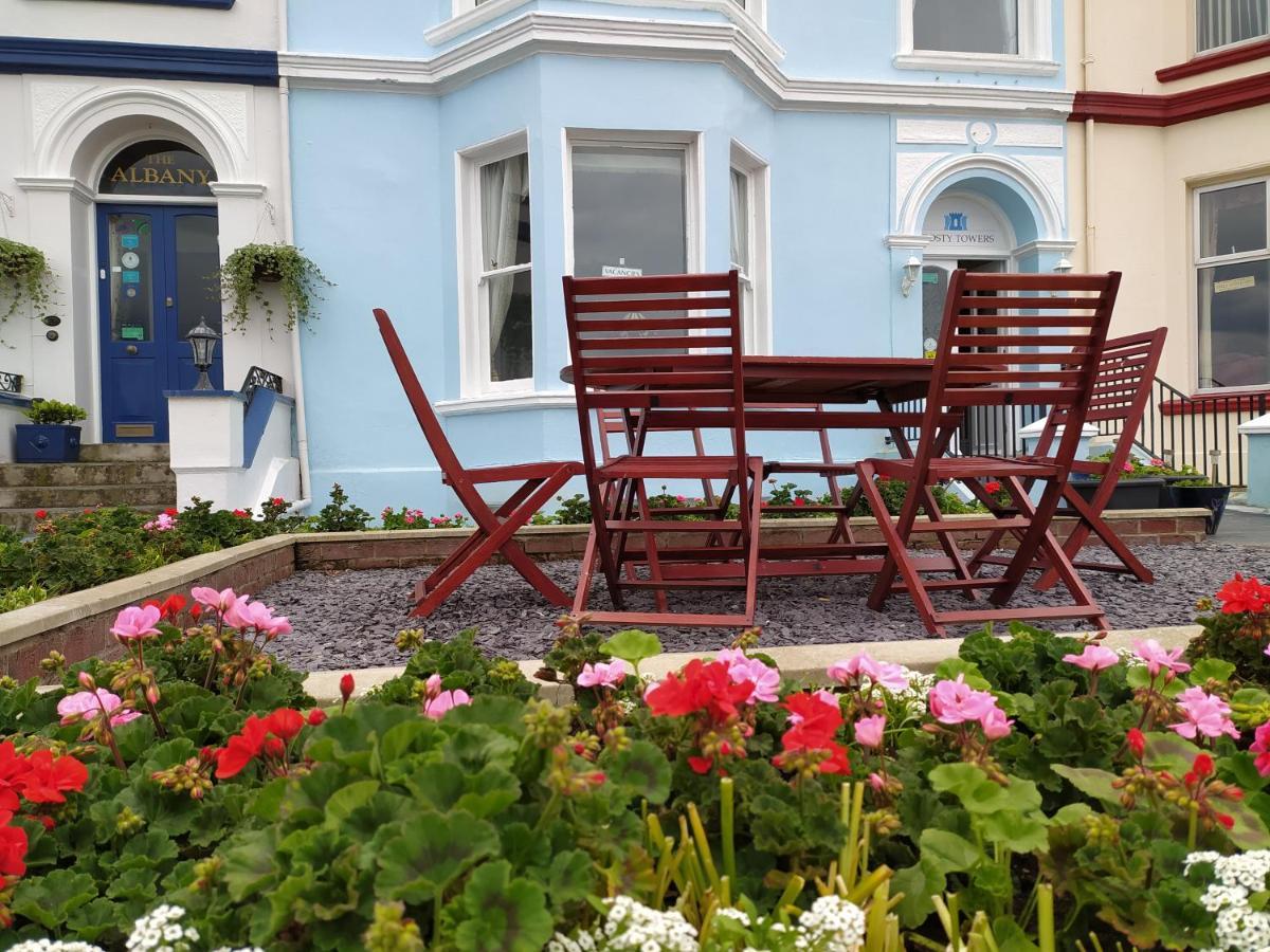 Frosty Towers Bed & Breakfast Llandudno Exterior photo